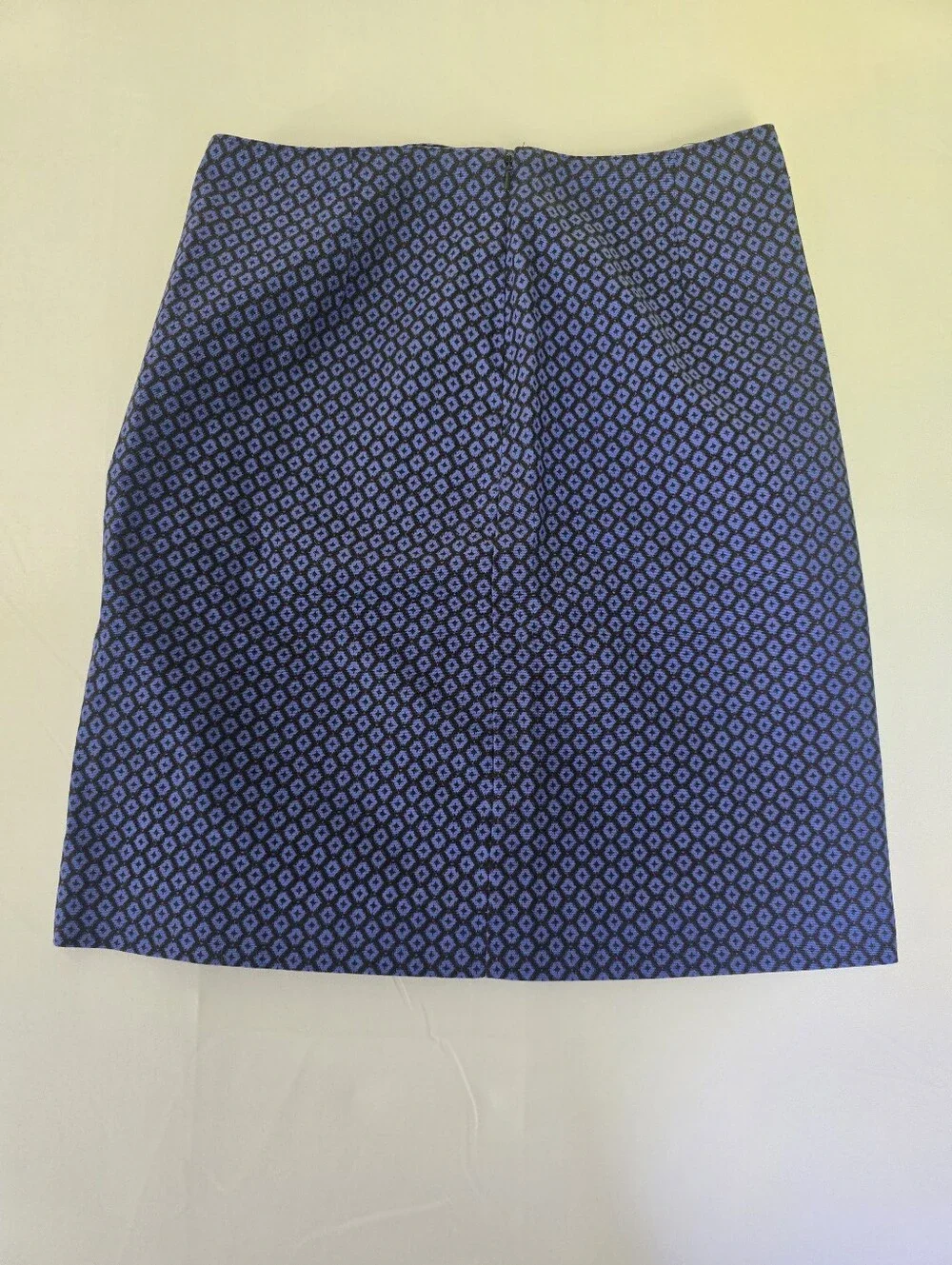 L.L.Bean Favorite Fit Blue Skirt Size 2 - Picture 3 of 10